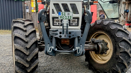 TIRANȚI FRONTALI UNIVERSALI PENTRU TRACTOR CAT.2 1500KG