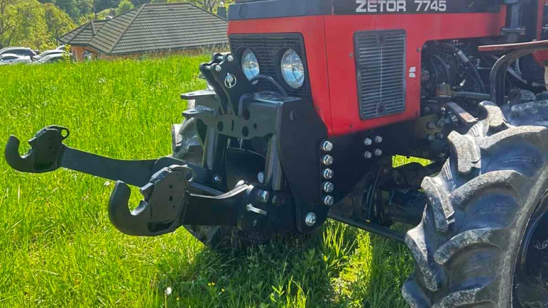 TIRANȚI FRONTALI UNIVERSALI PENTRU TRACTOR CAT.2 1500KG
